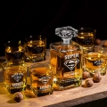 Kwadratowa karafka z grawerem i 6 szklanek do whisky, prezent dla taty