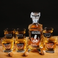 Karafka z  grawerem i 6 szklanek na whisky na wieczór kawalerski