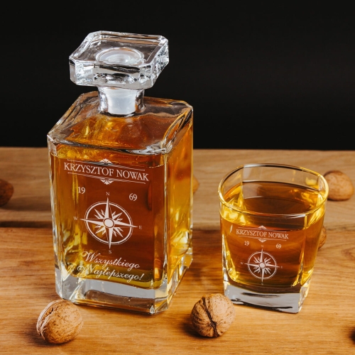 Karafka z Grawerem i Szklanka Do Whisky - Prezent dla Podróżnika na Urodziny - Kwadratowa