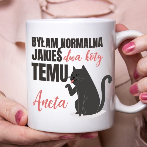 Kubek z Nadrukiem - Kubek z Kotem - Prezent dla Kociarza, Kociary - Byłam Normalna
kubek kociary
kubek dla kociary
kociary