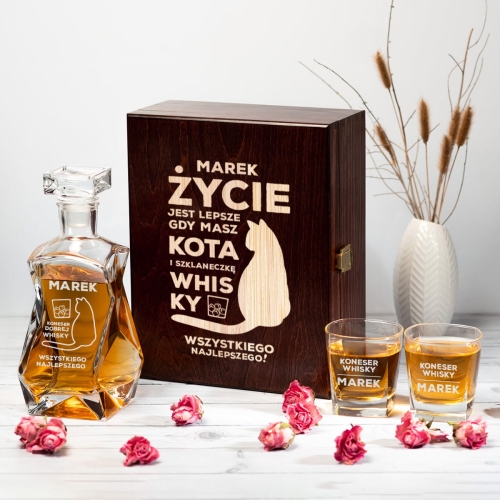 Karafka i Szklanki w Skrzynce z Grawerem - Prezent dla Miłośnika Kotów - Gdy Masz Kota i Whisky