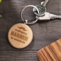 Drewniany Brelok do Kluczy z Grawerem - Prezent dla Barbera - Najlepszy Barber w Mieście