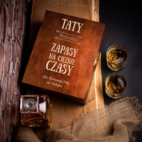 Zestaw Skrzynka Na Alkohol, Szklanki Do Whisky Taty Zapasy Na Ciężkie Czasy