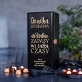 Pudełko na Prezent dla Dziadka z Grawerem -  Skrzynka na Słodycze - Prezent na Dzień Dziadka - Słodkie Zapasy Dziadka