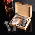 Kamienie do Whisky w Skrzynce z Grawerem - Prezent dla Informatyka - Zestaw do Whisky -  Informatyk Rozwiązuje Problemy Tak Dobrze Jak Whisky