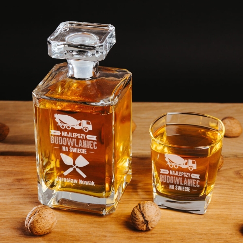 Karafka z Grawerem i Szklanka Do Whisky - Prezent dla Budowlańca - Najlepszy Budowlaniec Na Świecie-  - Kwadratowa