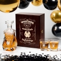 Karafka z Grawerem w Skrzynce i Szklanki Do Whisky - Prezent na Wieczór Kawalerski - Najlepszego ...i po chłopie - Łamana