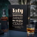 Zestaw Skrzynka na Whisky + Szklanka z Grawerem dla Taty - Prezent na Dzień Ojca - Taty Zapasy na Ciężkie Czasy