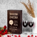 Kieliszki na wino w podwójnej skrzynce z grawerem dla świadkowej