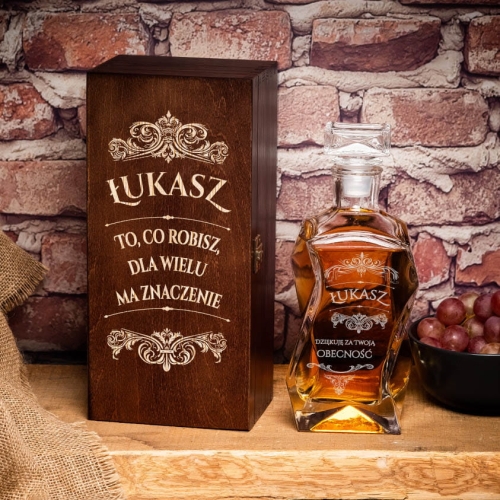 Karafka na Whisky w Skrzynce z Grawerem - Prezent dla Psychologa