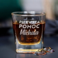 Szklanka Do Whisky z Grawerem dla Chłopaka - Prezent dla Faceta - Prezent na Dzień Chłopaka z Imieniem - Pierwsza Pomoc