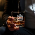 Szklanka do Whisky z Grawerem - Prezent na Dzień Ojca - Zestaw Prezentowy dla Taty - Szklanka + Karty do Gry + Kostki Chłodzące - Najlepszy Tata na Świecie
