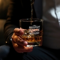 Szklanka do Whisky z Grawerem - Prezent na Dzień Dziadka - Zestaw Prezentowy dla Dziadka - Szklanka + Karty do Gry + Kostki Chłodzące - Najlepszy Dziadek na Świecie