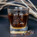 Szklanka do Whisky z Grawerem - Prezent na Walentynki dla Męża - Zestaw Prezentowy na Walentynki - Szklanka + Karty do Gry + Kostki Chłodzące - Mąż Prawie Idealny