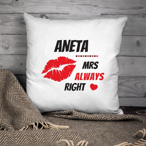 Poduszka z nadrukiem dla dziewczyny