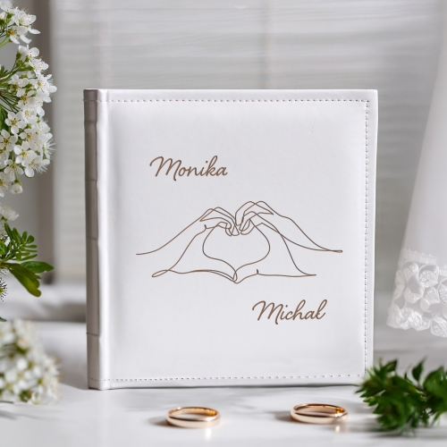 Album Biały Na Zdjęcia z Grawerem Na Ślub - Prezent Z Okazji Ślubu Dla Pary Młodej - Serce