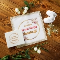 Szatka Do Chrztu w Ozdobnym Pudełku - Pamiątka Chrztu Świętego z Imieniem - Szatka na Chrzest - Różowe Kwiaty