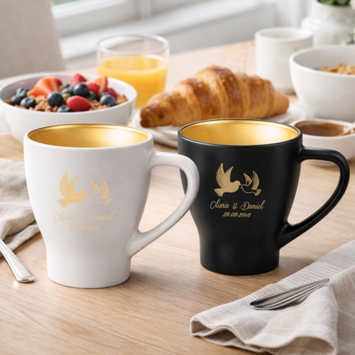 Zestaw Kubków z Grawerem - Prezent dla Par - Kubki Biały i Czarny - Zestaw Prezentowy dla Pary - Prezent na Walentynki - Gołąbki
