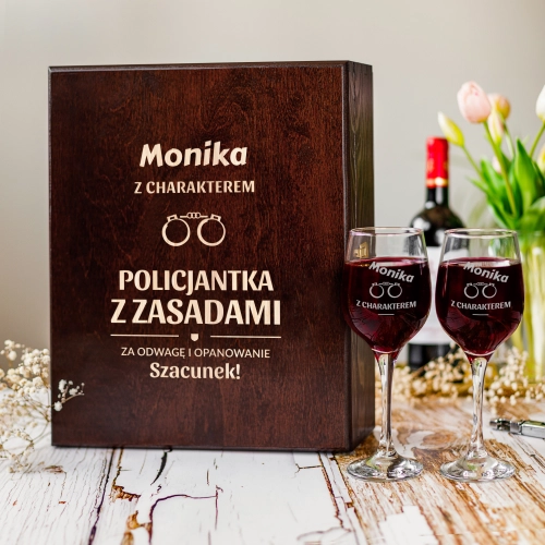 Kieliszki z Grawerem w Skrzynce - Prezent dla Policjanta / Policjantki  - Potrójna