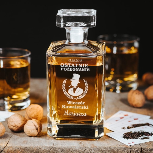 Karafka na whisky z grawerem na wieczór kawalerski