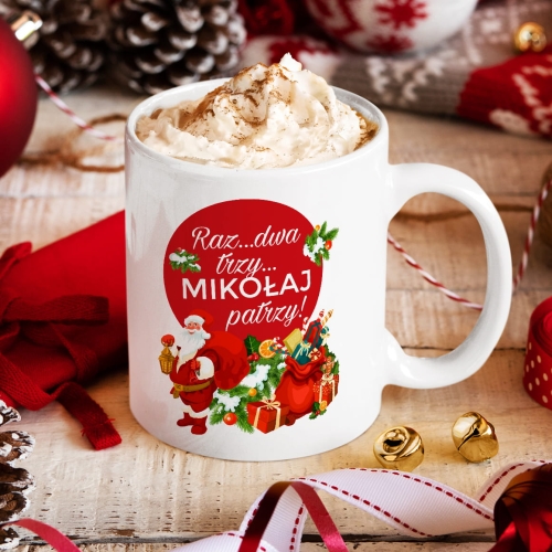 Kubek na Święta z Imieniem - Kubek Świąteczny na Prezent - Mikołaj Patrzy