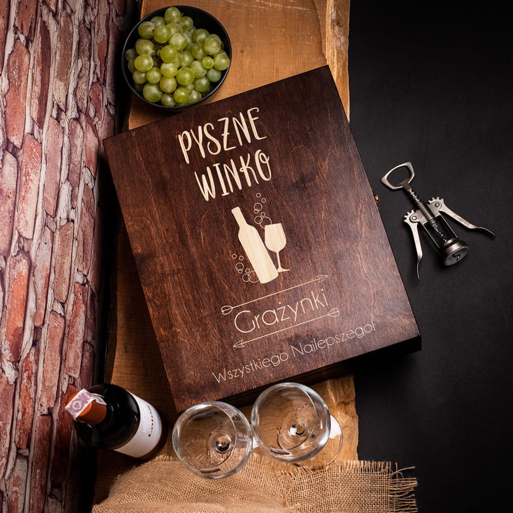 Potrójna skrzynka na wino z grawerem prezent dla siostry