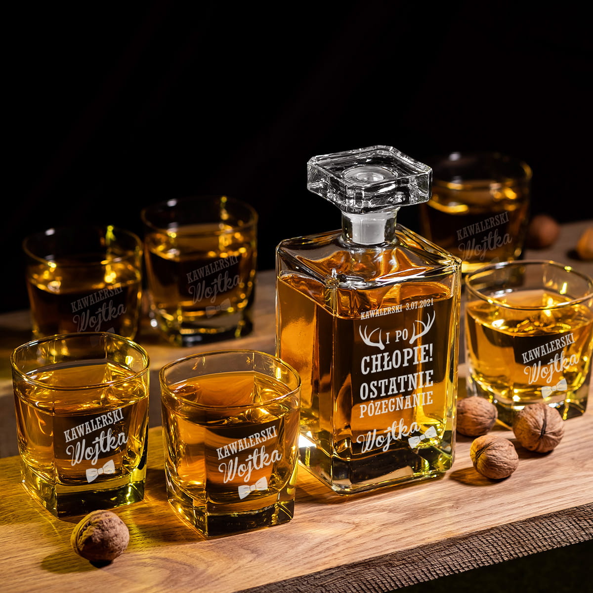 Karafka z  grawerem i 6 szklanek na whisky na wieczór kawalerski
