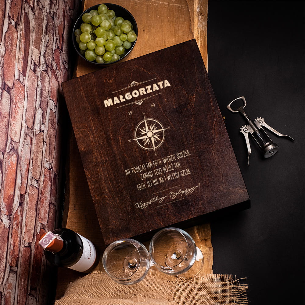 Skrzynka na Wino z Grawerem - Prezent dla Podróżnika na Urodziny - Potrójna