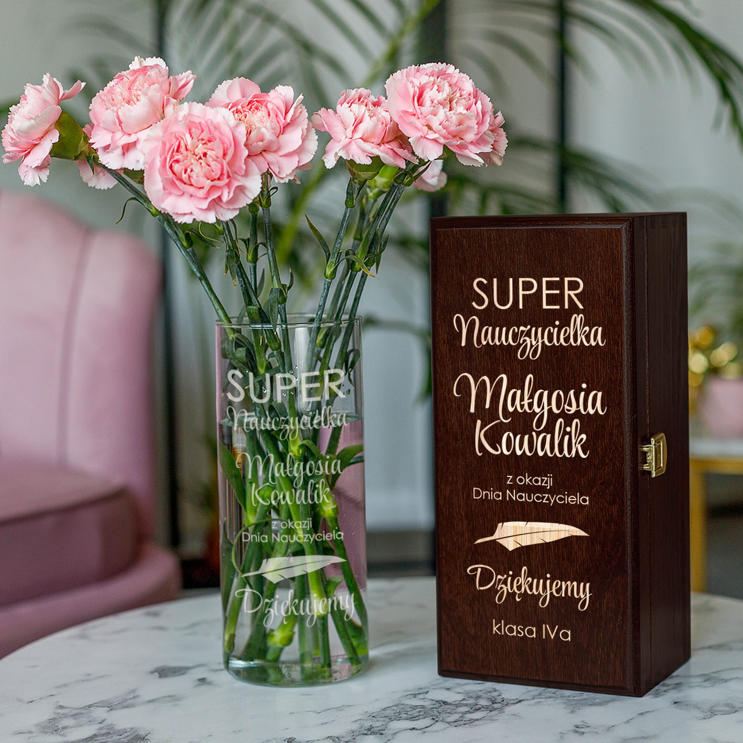 Wazon z Grawerem w Skrzynce dla Nauczycielki - Prezent na Dzień Nauczyciela  - Super Nauczycielka Dziękujemy