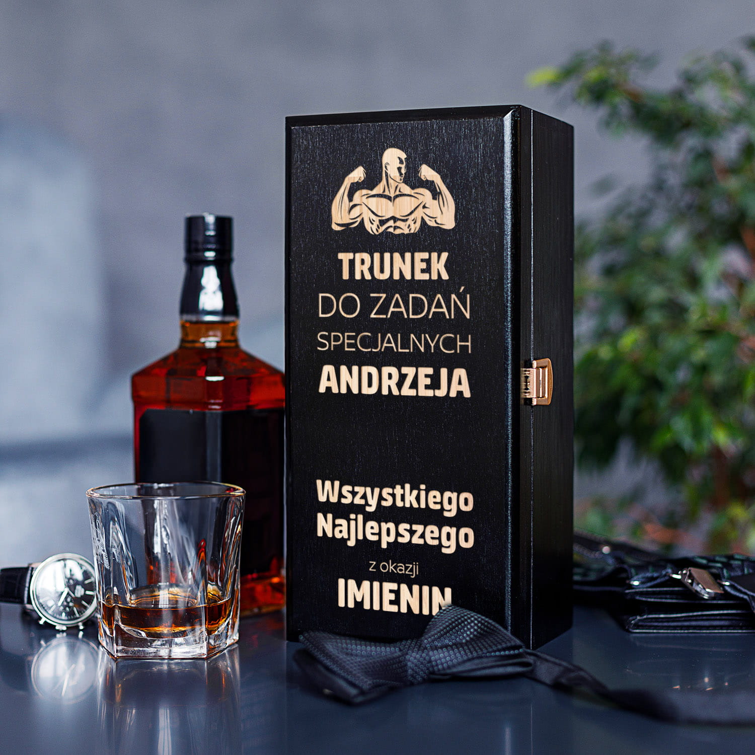 Skrzynka na Alkohol z Grawerem -  Prezent na Andrzejki na Imieniny - Trunek Do Zadań Specjalnych