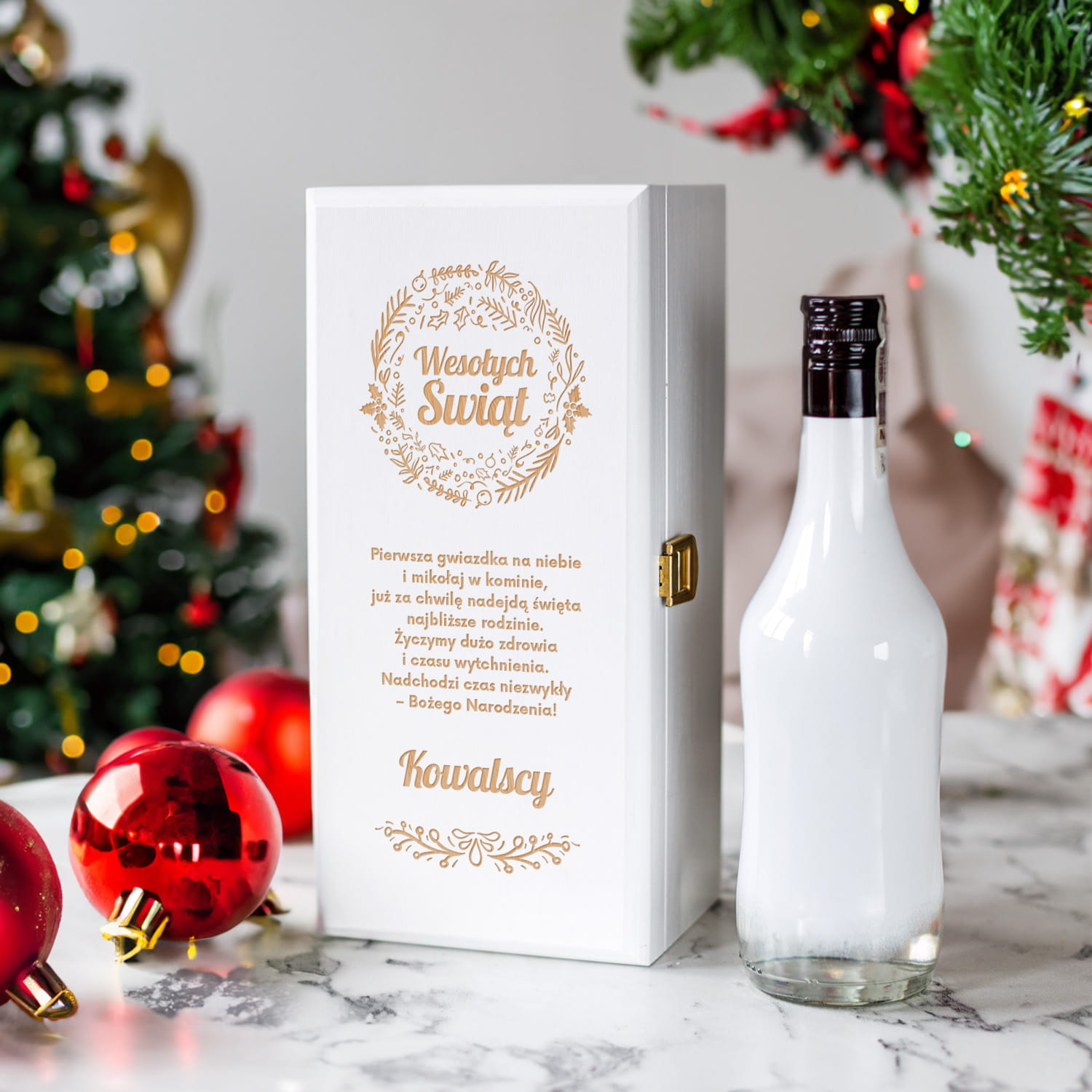 Skrzynka Biała na Alkohol Prezent na Święta - Prezent Świąteczny Skrzynka na Nalewkę - Wesołych Świąt