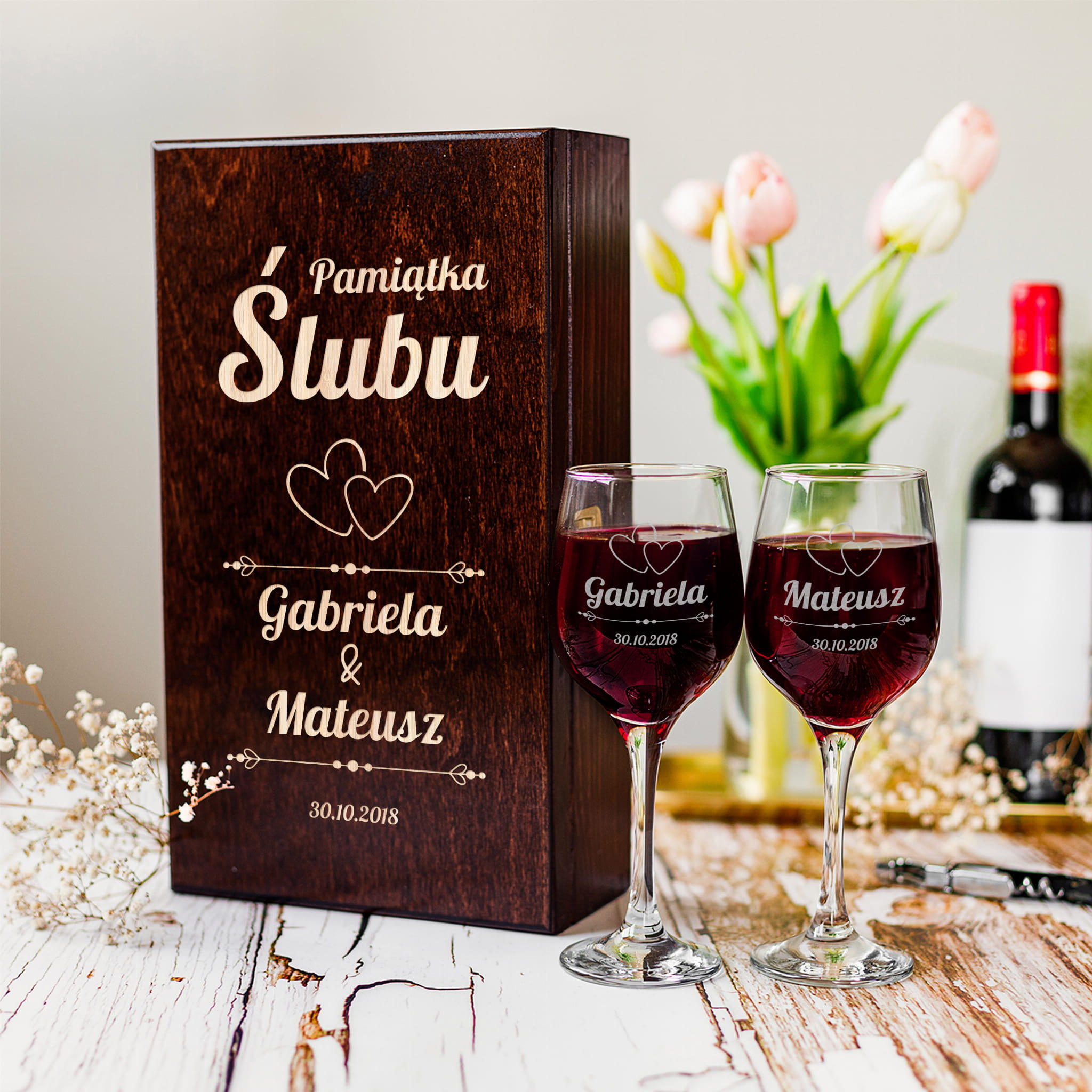 Kieliszki do Wina w Skrzynce z Grawerem - Prezent na Ślub dla Pary Młodej - Pamiątka Ślubu - Podwójna