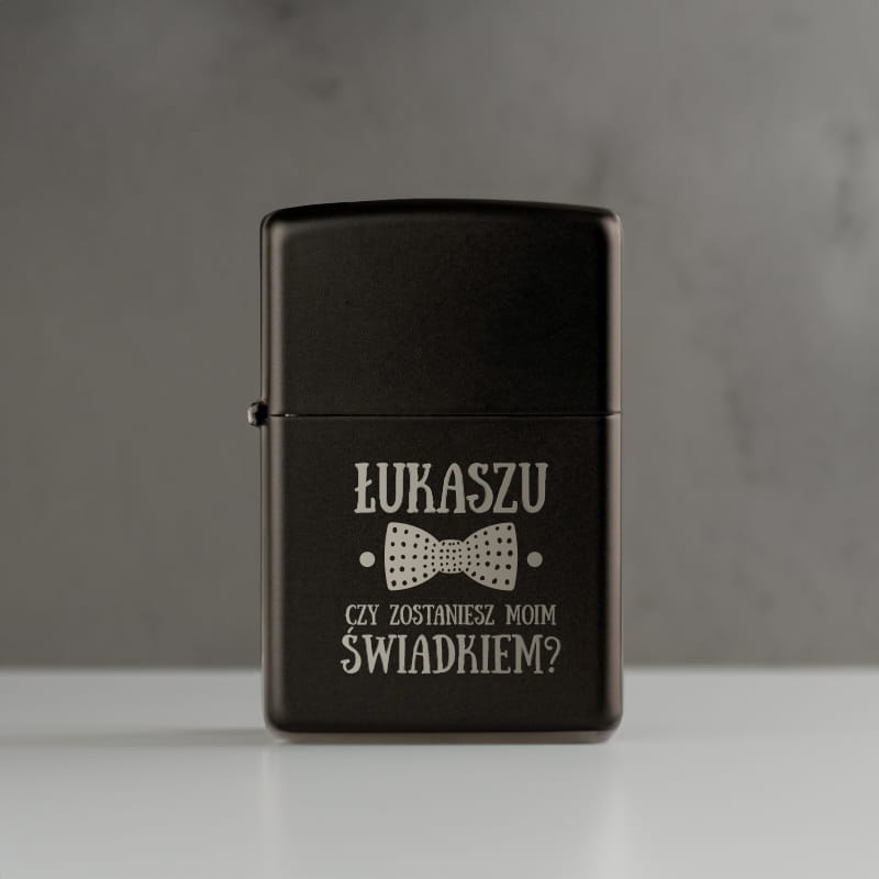 Zapalniczka Benzynowa z Grawerem dla Świadka - Prośba o Świadkowanie - Czy Zostaniesz Moim Świadkiem - Mucha