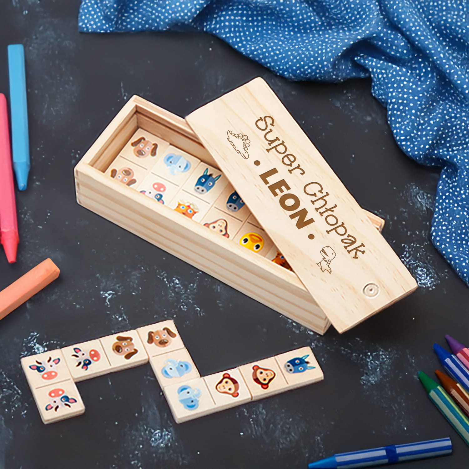Drewniana Gra Domino z Grawerem - Prezent Na Dzień Chłopaka w Szkole Przedszkolu -  Super Chłopak Dinozaury