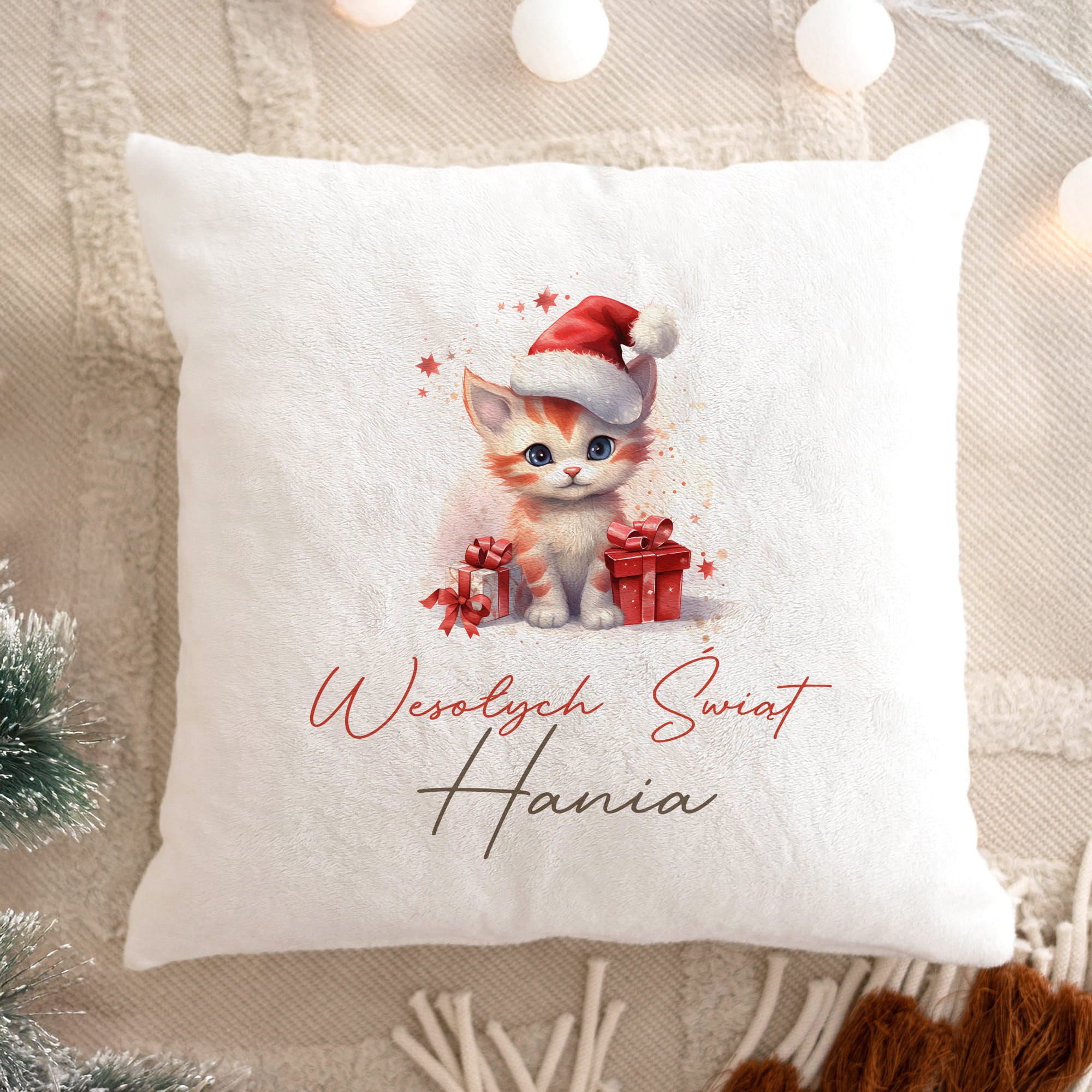 Prezent na Mikołajki Święta dla Dziecka - Mikołajkowa Poduszka Pluszowa Minky z Imieniem - Kotek Biała