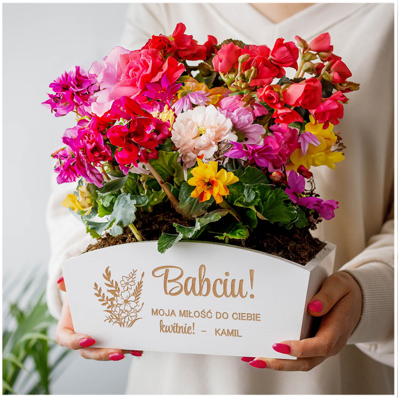 Doniczka Drewniana z Grawerem dla Babci - Prezent na Dzień Babci