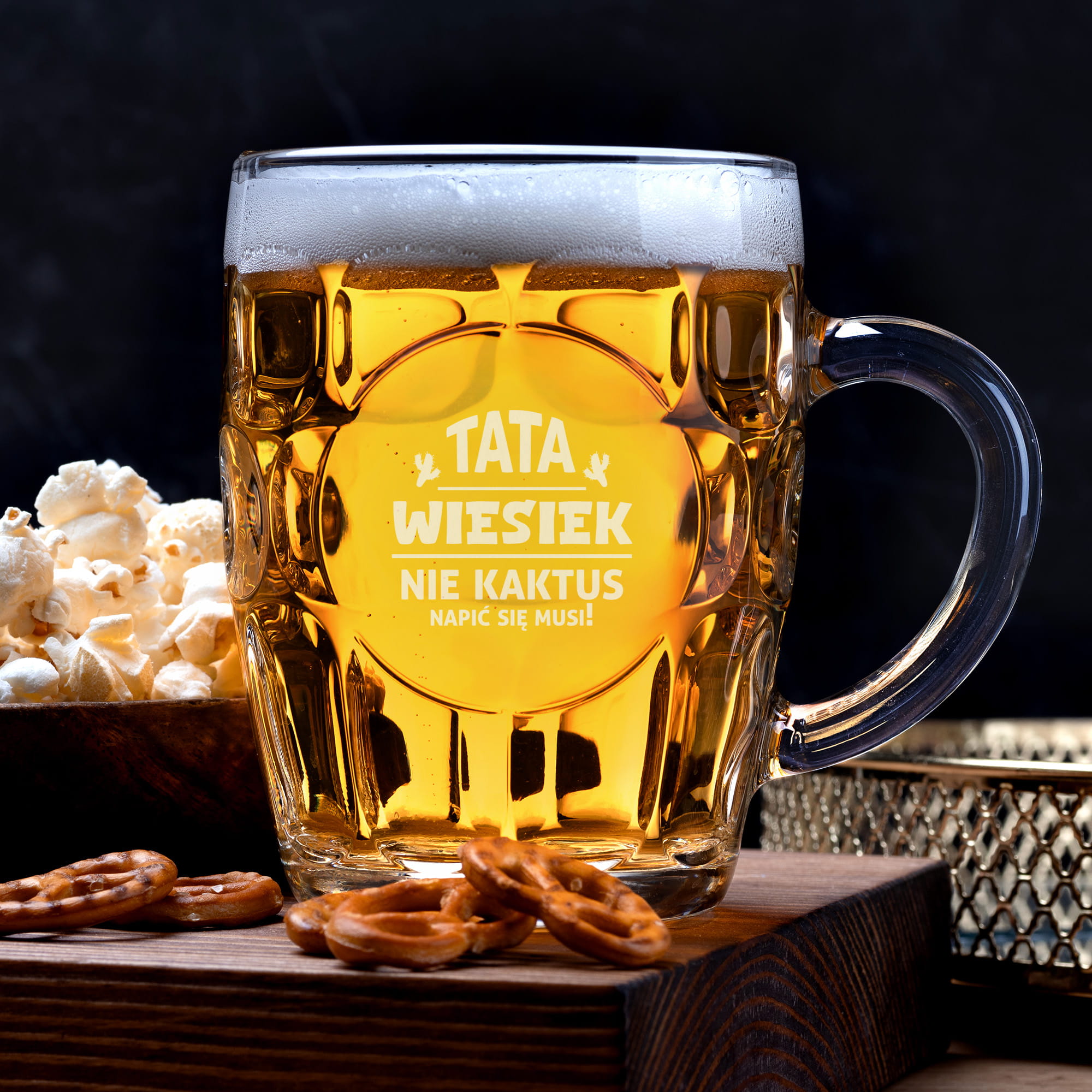 Kufel z Grawerem Do Piwa Dla Taty - Prezent z Imieniem Dla Taty - Tata nie Kaktus Napić się Musi