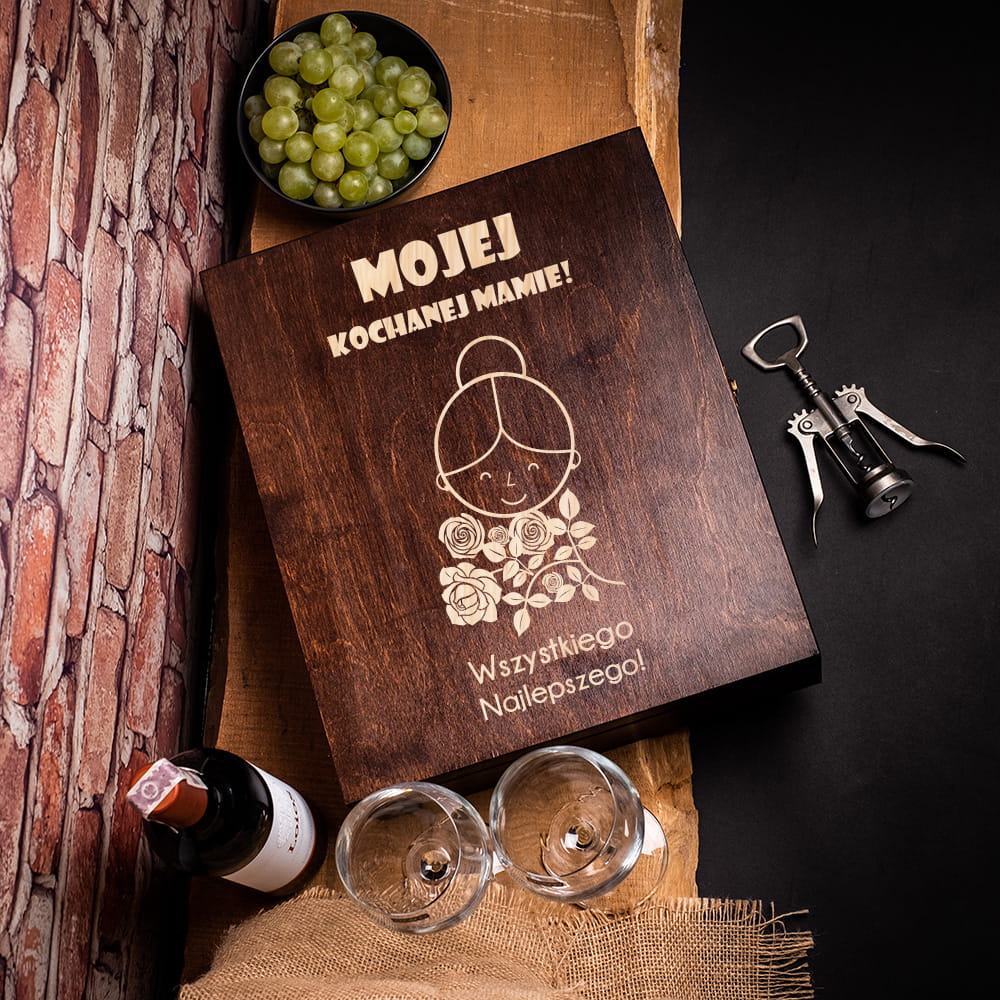 Potrójna skrzynka na wino z grawerem dla mamy