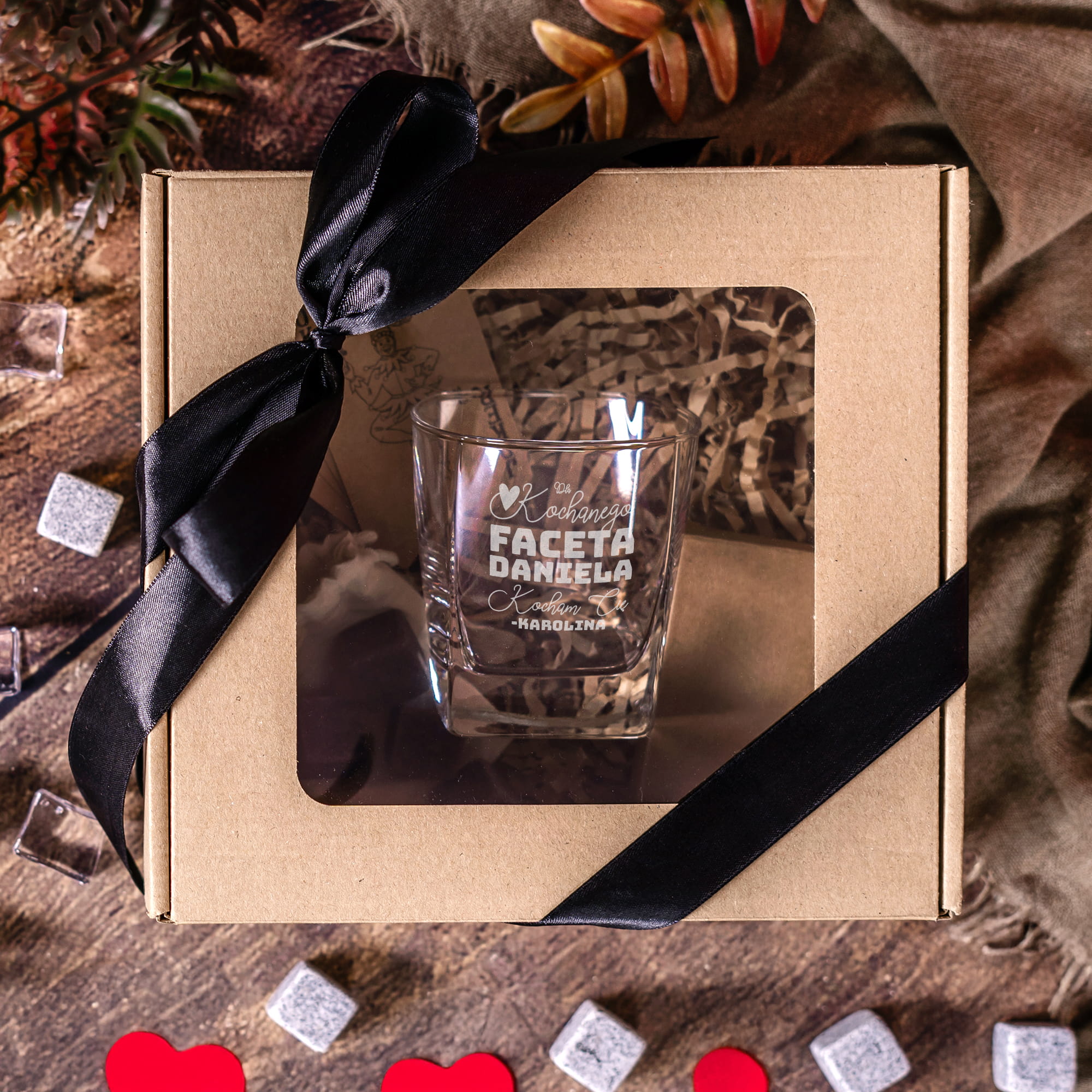 Szklanka do Whisky z Grawerem - Prezent na Walentynki dla Chłopaka - Zestaw Prezentowy na Walentynki - Szklanka + Karty do Gry + Kostki Chłodzące - Dla Kochanego Faceta