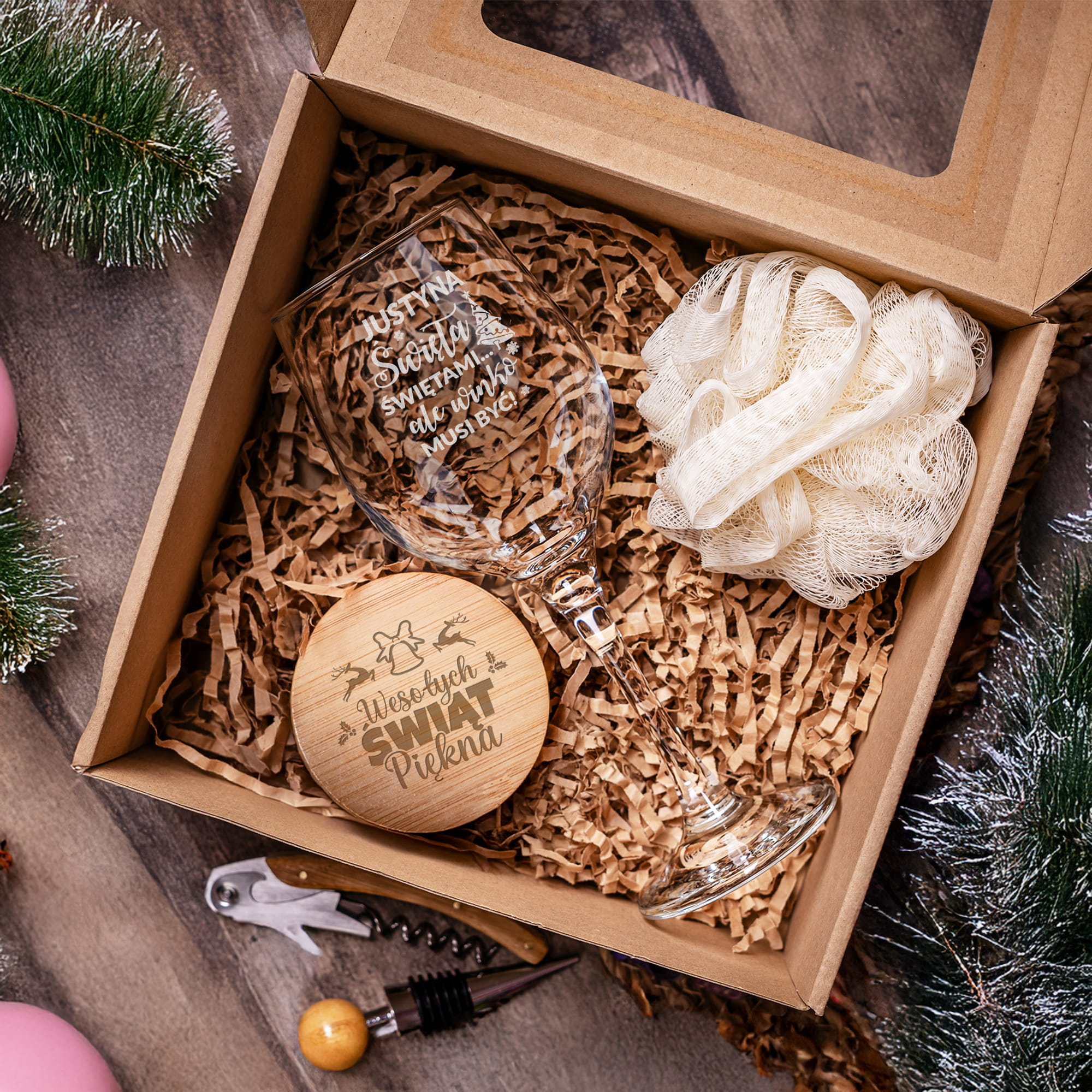Kieliszek do Wina z Grawerem - Prezent na Święta - Świąteczny Zestaw Prezentowy - Kieliszek + Lusterko Bambusowe + Myjka do Kąpieli - Święta Świętami