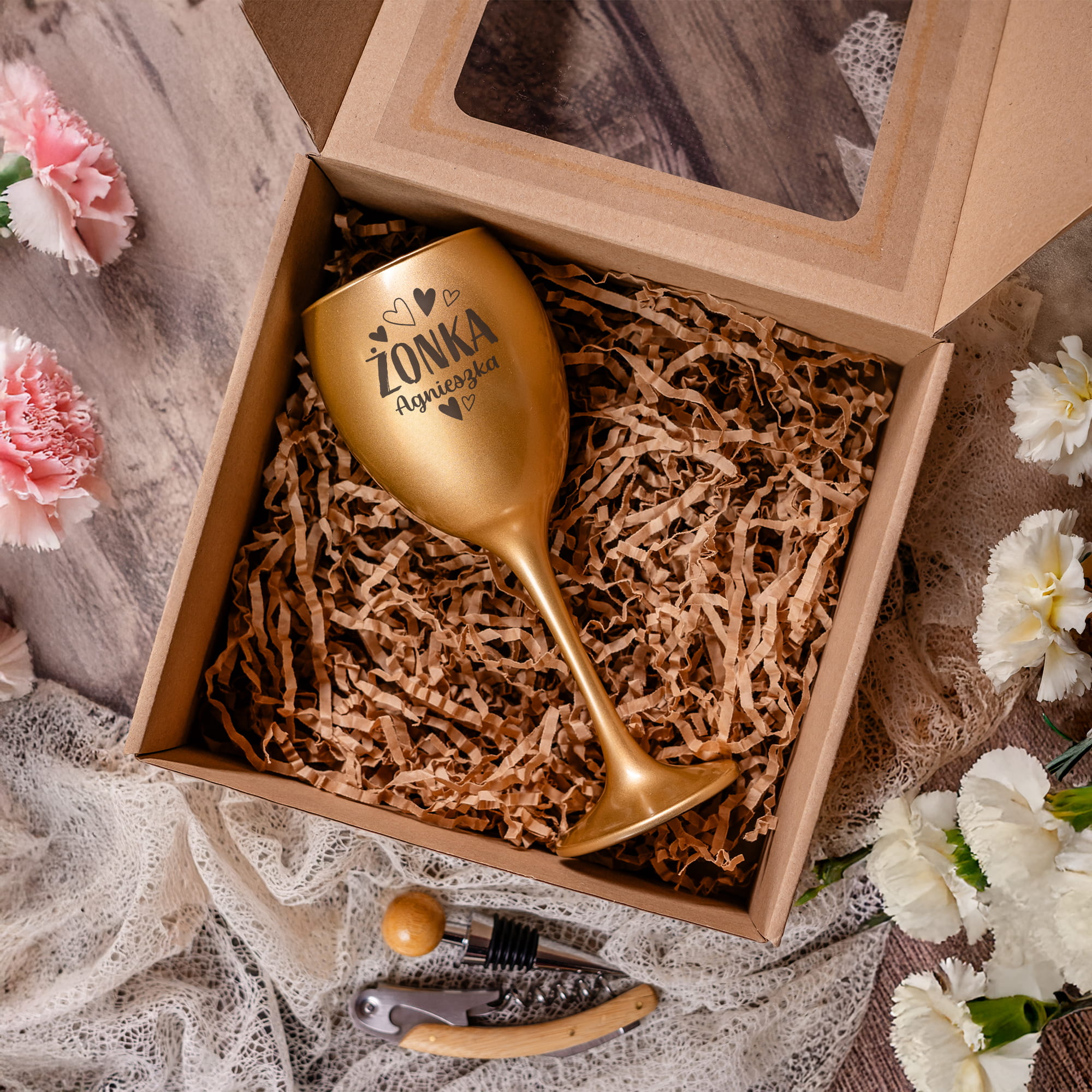 Złoty Kieliszek do Wina z Grawerem - Prezent Na Dzień Kobiet - Zestaw Prezentowy dla Niej - Żonka