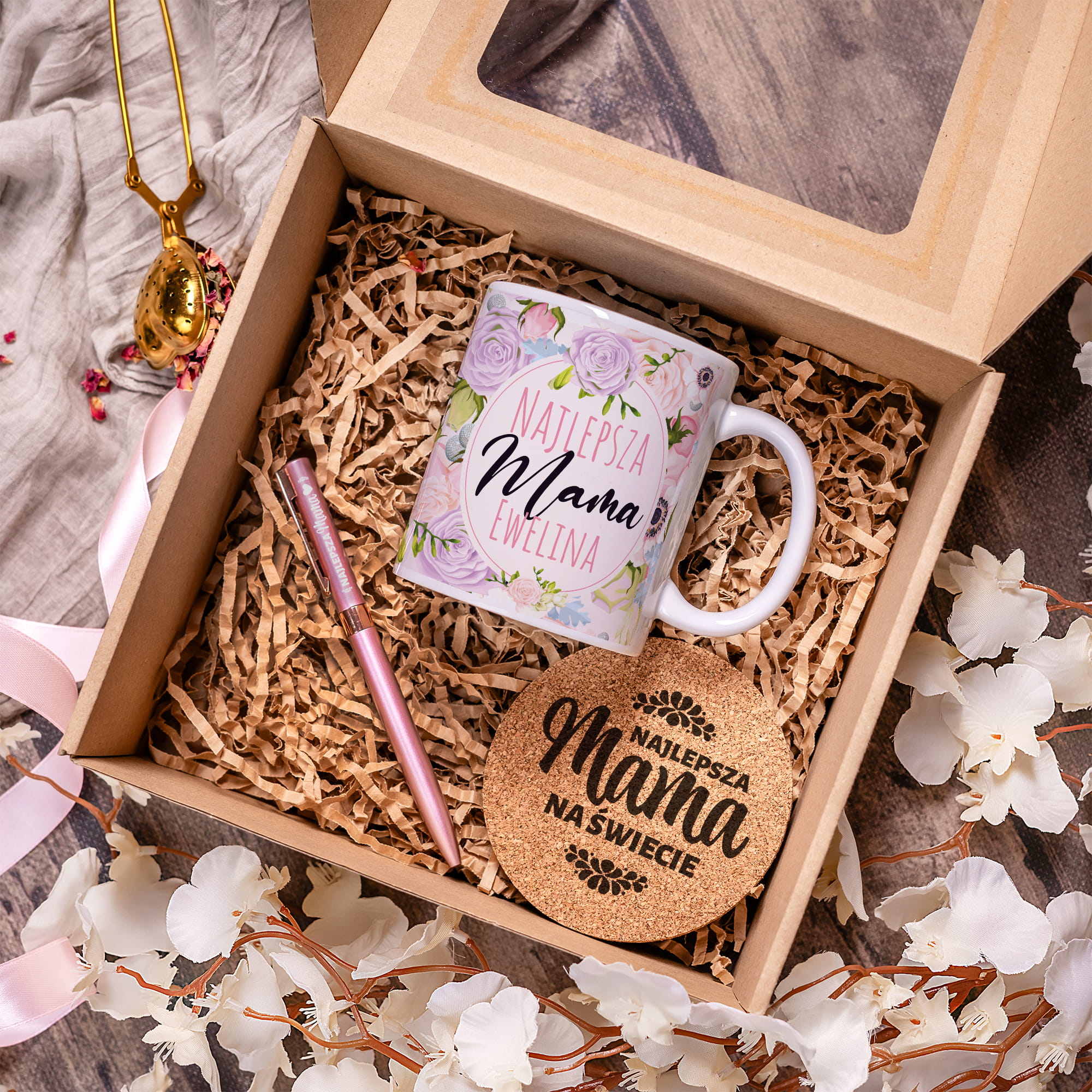 Kubek i Długopis z Grawerem dla Mamy - Prezent na Dzień Matki - Zestaw Prezentowy Kubek + Długopis + Podkładka - Pastelowe Róże