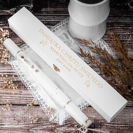 Świeca na chrzest w pudełku z grawerem