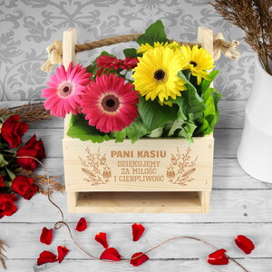 Grawerowane nosidło na kwiaty dla nauczycielki