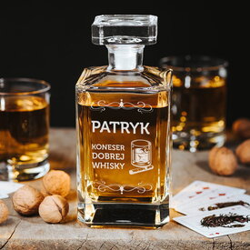 Karafka na whisky z grawerem na parapetówkę